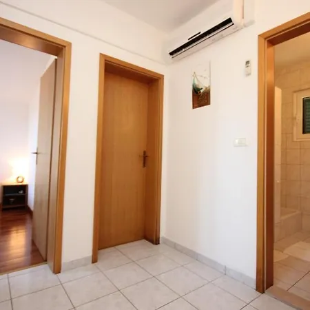 Apartment Apartments By The Sea Razanj, Rogoznica - 7486 Rogoznica (Sibenik-Knin)